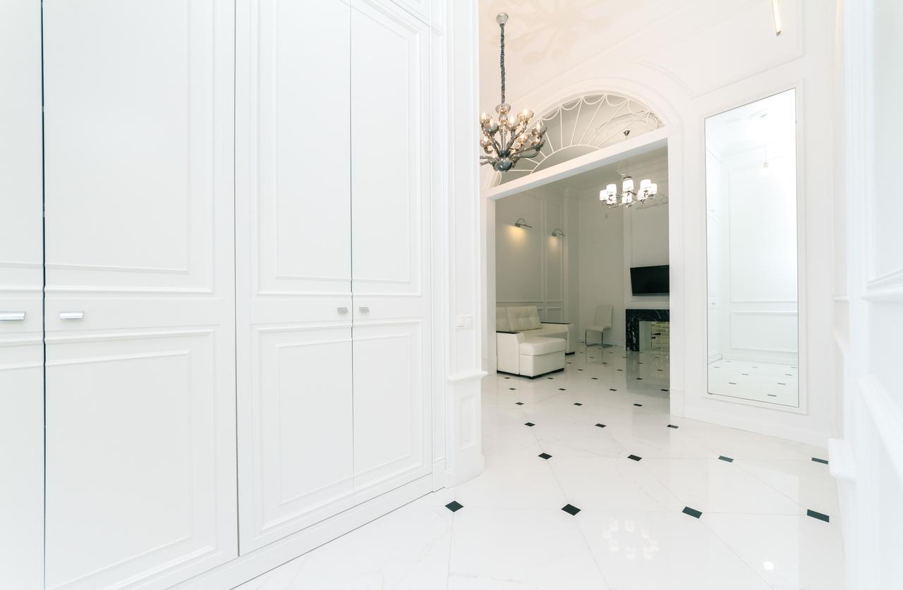 Vip Apartment Near Kreschatyk, 31А Pushkinska Street Kijów Zewnętrze zdjęcie