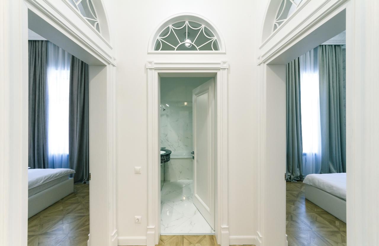 Vip Apartment Near Kreschatyk, 31А Pushkinska Street Kijów Zewnętrze zdjęcie
